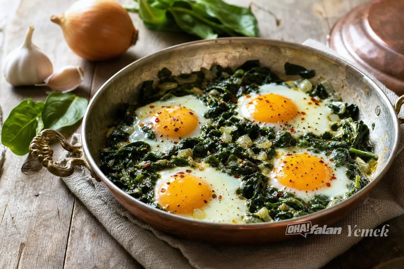 Ispanaklı Yumurta