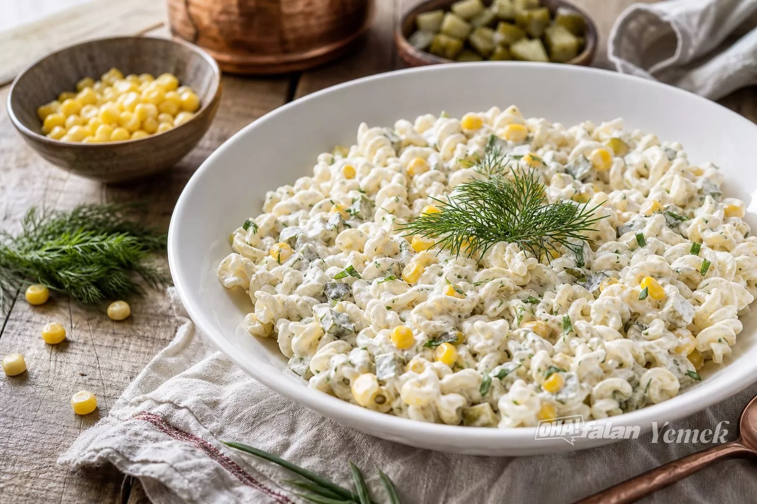 Yoğurtlu Makarna Salatası